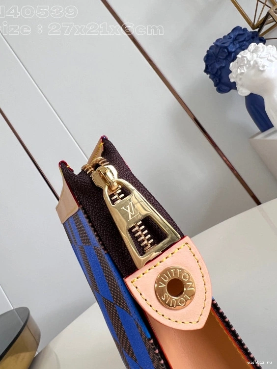 WIS VUITTON POCHETTE LOUIS VOYAGE-27*21*6CM 0317